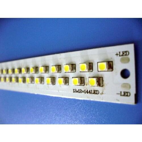 Aluminum Printed Circuit Board Prototypes One Layer 1oz 1.6mm Combined Board Long Type T8 LED PCB