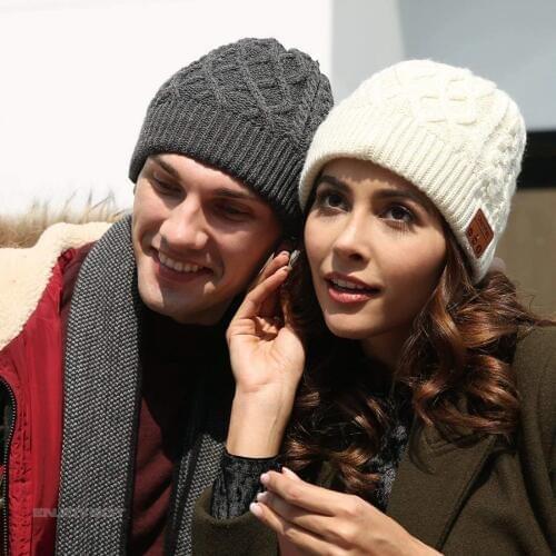2020 Bluetooth 4.2 Unisex Wireless Beanie Sport Smart Caps Musical Hat with Speaker Mic Winter Warm Cap Headset earphone