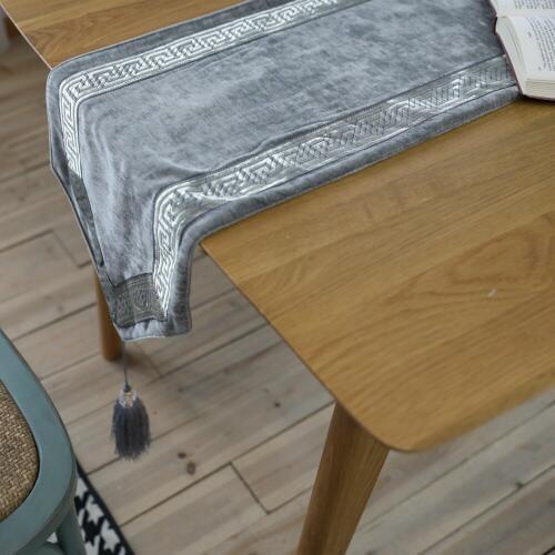High quanlity warm flannelette european classical style gray color luxury table runner for Wedding Part Table Decornation
