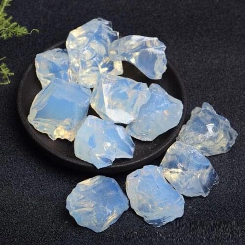 100g High-quality Natural Opal Crystal Gemstone Specimen Crystal Stone Rehabilitation Home Garden Fish Tank Decoration