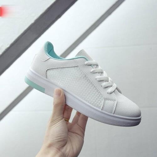 2021 New breathable mesh college wind mesh spring and summer sneakers womens white shoes student womens shoes