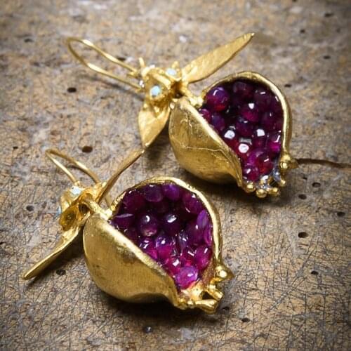 Unusual Pomegranate Gold Earrings for Women Fruit Hanging Fashion Earrings Pendants Aesthetic Unique Geometry Retro Cool Jewelry