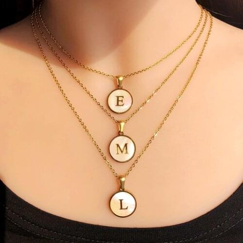 Name Alphabet Initial Letter Pendants Necklace round Natural White Shell Gold Color A-Z 26 Letters Chain Necklaces Women Jewelry