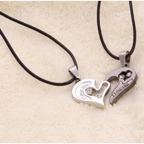 2021 Hot-selling Sweet Couple Heart-Shaped Necklace Pendants Creative Trendy Korean True Love Forever Jewelry For Lovers Gifts