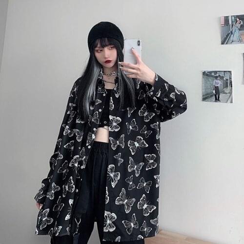 Korean Retro Diablo Long sleeve Loose Women Blouse Shirt Butterfly Printing Button All-match Womens Shirts 2021 Fall Blouses