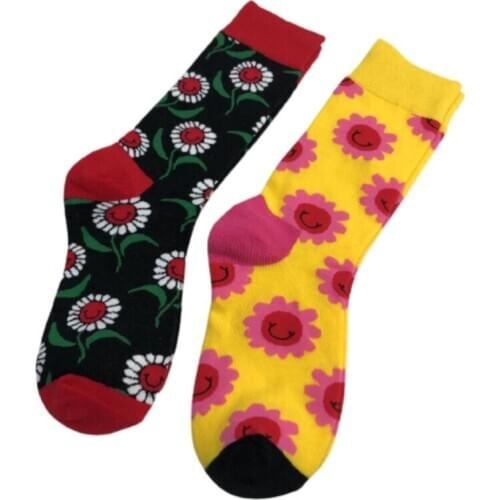 New Socks In Autumn And Winter Fresh Sun Flower Smiling Face WomenS Socks European And American Fashion Street Fashion Socks