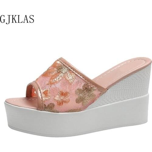 Platform Wedge Heels Women Slippers Embroider Summer Sandales Femme Cuir Slipper Fashion Casual Lace Sexy Pink Black White Heels
