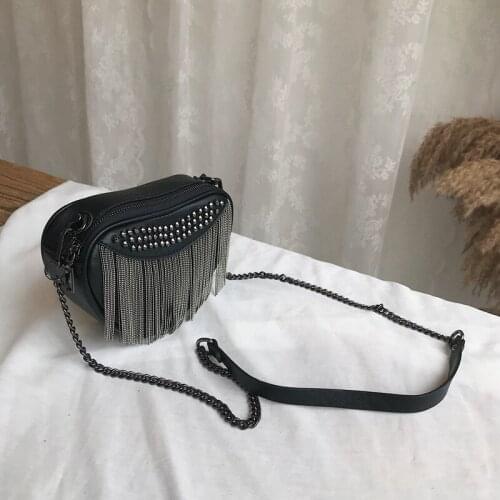 Fashion peach heart bag 2019 new heart-shaped tassel bag foreign gas rivet small round bag chain shoulder slung small bag