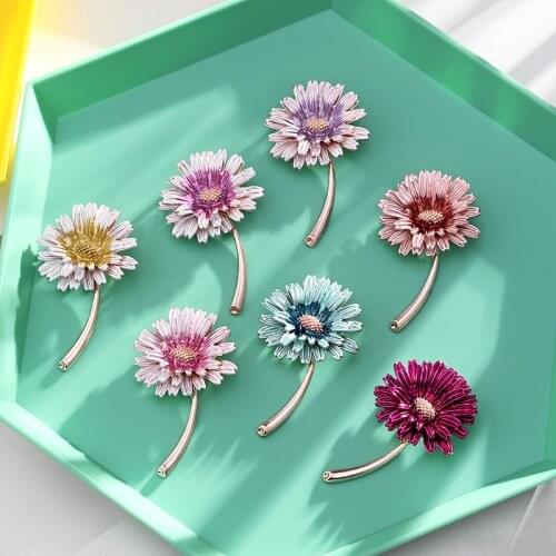 ZOSHI Charming Flower Brooches for Women Multi Colors Banquet Pins and Brooches Fashion Party Jewelry Ladies Costume Brooch Gift