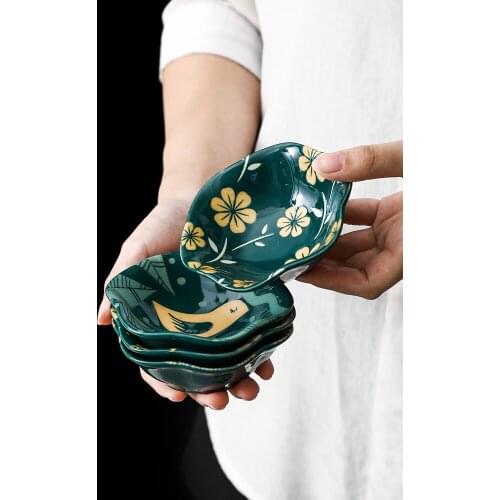 4 small Nordic ceramic dishes Japanese-style saucer vinegar sauce dish saucer saucelets small pre-dinner dishes