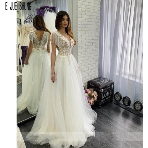 E JUE SHUNG Sexy Vintage Boho Wedding Dresses V Neck Tassel Sleeves Lace Appliques Lace Up Back Bridal Gowns Vestido De Novia