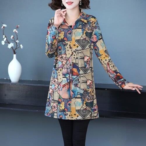 5XL Plus Size Windbreaker Women Long-Sleeve Tops 2021 New Female Shirt Middle-Aged Women Spring Autumn Print Trench Coat W59