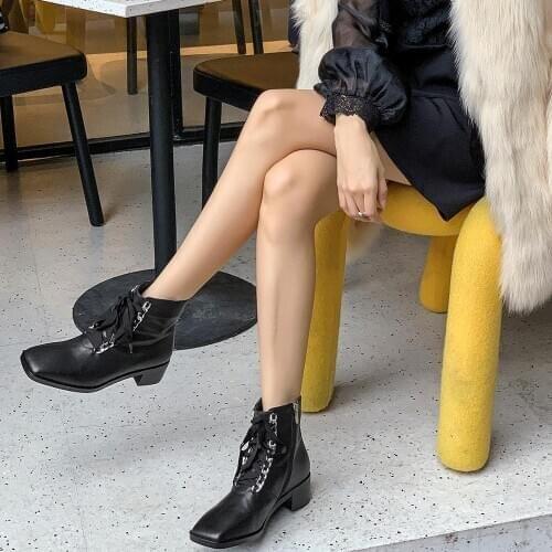 2020 Autumn/winter new style square toe ribbon belt womens boots chunky and Martin boots fashion leather single boots X610