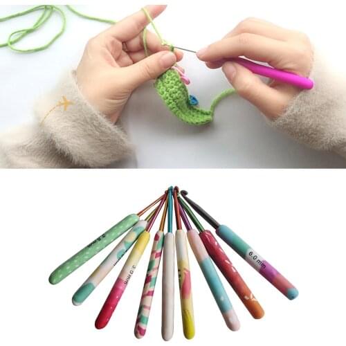 Crochet Hooks Set,9Pc 2mm-6mm Soft Grip Handles, Smooth Knitting Needles Kit,Knit Needles Weave Yarn Set Gift for Women Beginner