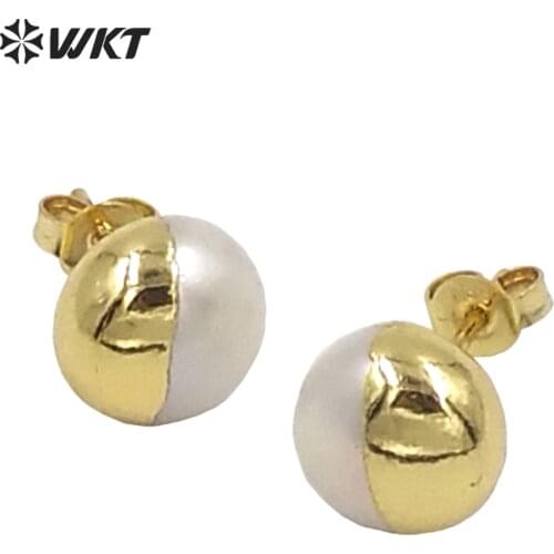 WT-MPE059 Wholesale new secret face series 10mm natural round pearl gold studs Unique design white pearl studs earrings for lady