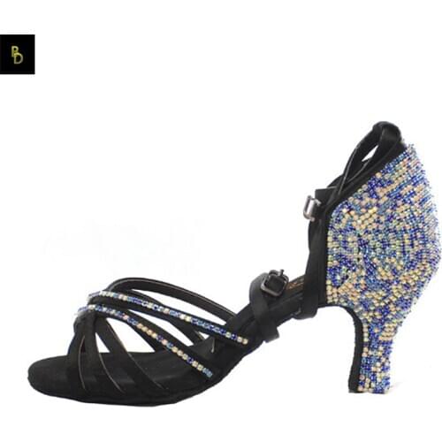 Party Ballroom Dancing Shoes Fashion Designer Heels Latin Dance Shoes Exotic Shiny Diamond Chain Soft Bottom Sneakers 603