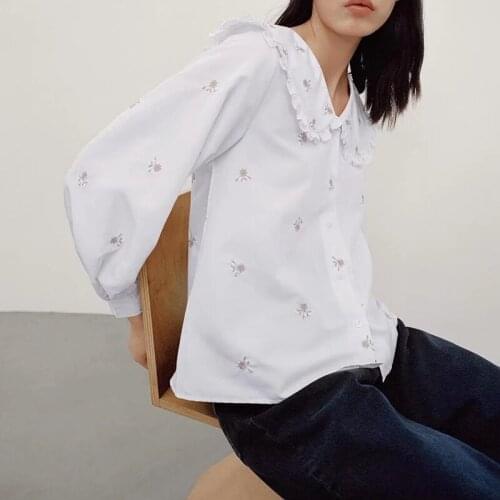 Ladies white blouse flower print blouse doll collar single-breasted blouse girl youth sweet shirt