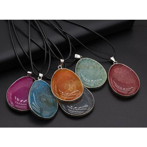 2021New Natural Stone Drop-shaped Dragon Pattern Agate Pendant Necklace Variety of Colors Handmade Necklaces Jewelry Gift Party
