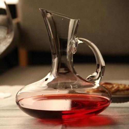 Handmade glassware with the Decanter Wine Red wine Romantic life