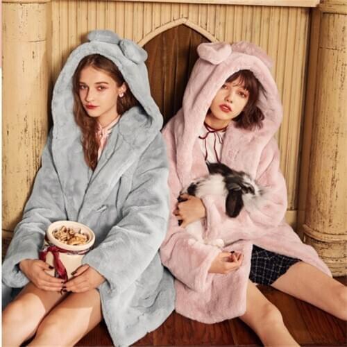 Fashion Women Fur coat Imitation lambs wool Winter coat Thickening Keep warm Winter jacket the plush hooded fur coat female