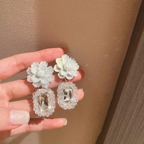 New Arrival Geometric Zircon Inlaid Luxury Crystal Dangle Earrings for Women Resin Flower Piercing Earrings Party Jewelry