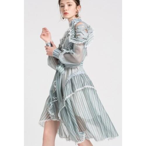 TVVOVVIN Striped Dress Female Ruffles Off Shoulder Lantern Sleeve Belt High Waist Asymmetrical Dresses 2020 Spring Tide New E008