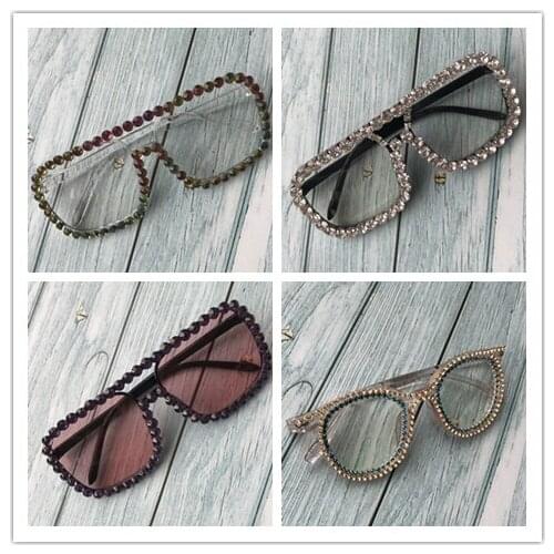 New Fashion Big Frame Dazzle Sunglasses Brand Designer Simulated Diamond Cool in Groove Oversize Vintage Sunglasses Women UV400