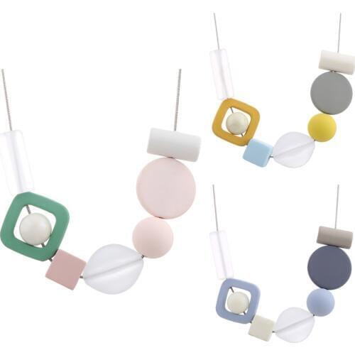 Acrylic Beads Statement Necklace Womens Multicolor Wood Necklaces Geometric Heart Pendants for Women Fashion Jewelry