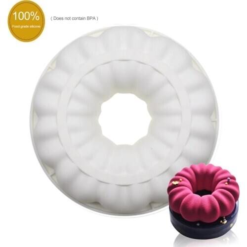1PCS New Silicone Round Garland Pattern Bundt Pan Chiffon Savarin Cake Mold Mousse Brownie Dessert Cake Decoration Baking Tools