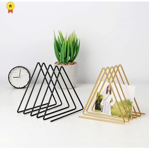 Ins Nordic simple triangle iron book shelf racks newspapers and magazines CD rack living room study storage decoration rack ZD