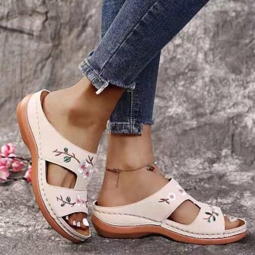 Rimocy Fashion Embroider Soft Slippers Women Summer Open Toe Flock Comfort Beach Shoes Mujer 2021 Outdoor Thick Bottom Slippers