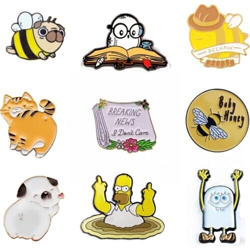 Cartoon Cute Animals Birds Cats Dogs Bees Enamel Brooch Round Flowers Books Alloy Badges Clothes Bags Pins Women Jewelry Gifts