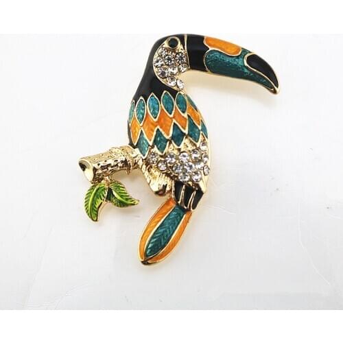 Retro exaggeration animal series bird brooch enamel inlaid branches bird beautiful brooch Boutonniere Holiday gift