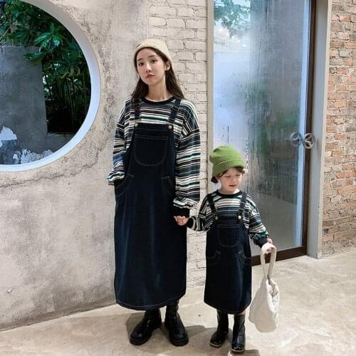 2021 new parent-child clothes Korean jeans spring and autumn clothes clothes girls suspender skirt stripe suit