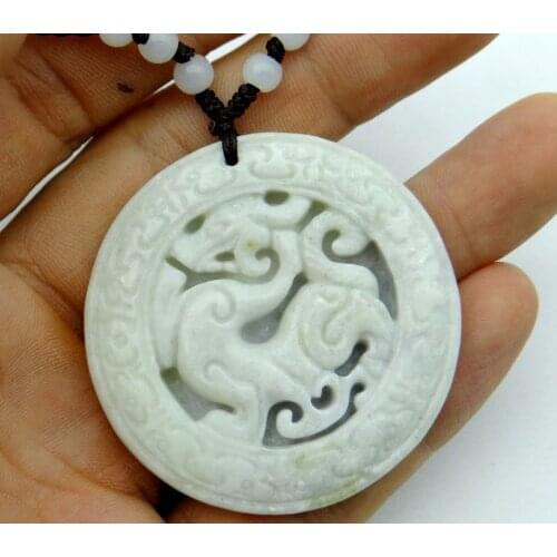Wholesale Natural stone Quartz crystal Chinese stone hand-carved amulet Dragon pendant for diy Jewelry making necklace