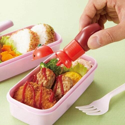 2pcs/set Mini Sauce Containers Portable Small Soy Sauce Bottles Japan Tomato&Egg Salad Dressing Bottle for Lunch Bento Boxes