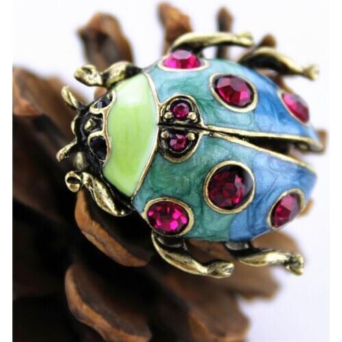 New Fashionable Ladybug Brooches for Women Crystal Accessories Wedding Gifts Insects Animal Brooch Pin Cute Jewelry Scarf Clip