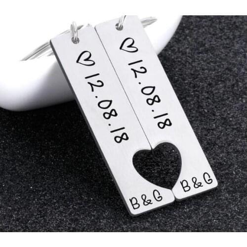100pcs/lot Personalized Heart Keychain Set Engraved Date and Name Love Keyring Gift for Couples gift