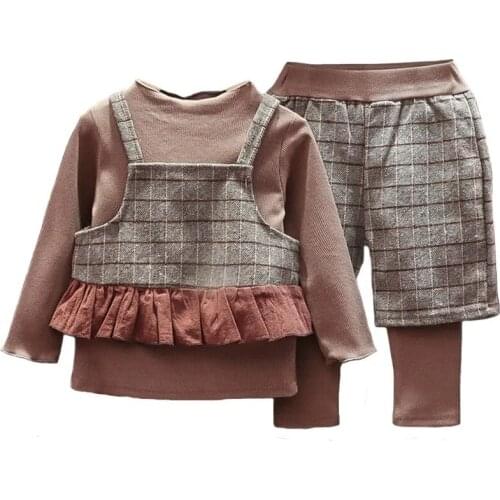 Girls' flying sleeve long sleeve knitted sweater set autumn and winter new girls' Three-piece sweater baby birthday party suit