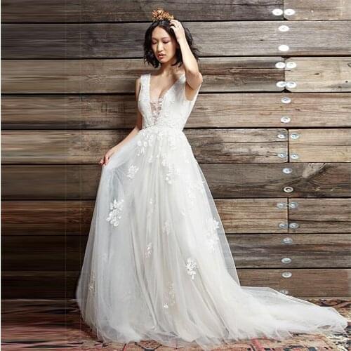 2021 Sexy V-Neck Beach Wedding Dress for Women Garden Bridal Sleeveless Backless Tulle Vestido De Novia Robe Mariage Online Shop