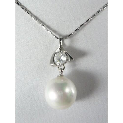 Ladys pure white shell pearl & white crystal pendant necklace