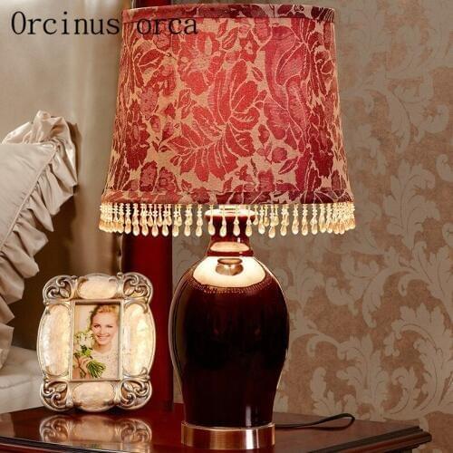 American retro luxury wedding room lamp bedside lamp European warm creative red ceramic lamp free shipping