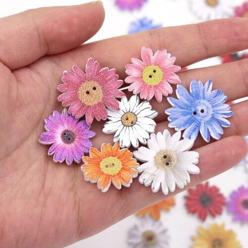 50pcs Mixed Flower Wooden Button 2-Holes Daisy Decorative Buttons For Clothes Chrysanthemum Sewing Accessories DIY Craft 20/25MM
