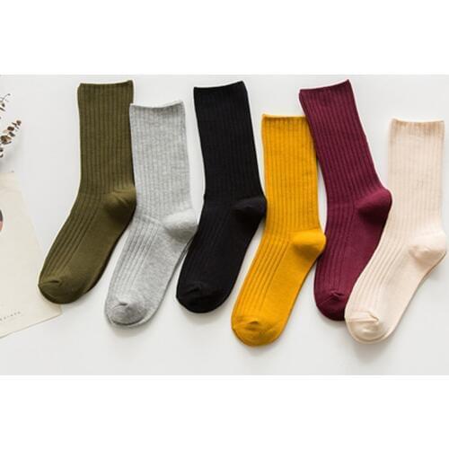 2017 New Arrive Harajuku Retro Women Cotton Loose Socks for Autumn Winter Pure Color Yellow Designer Christmas Cute