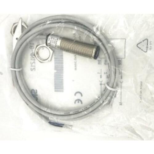 2PCS Photoelectric switch VTF18-4N1212 VTF18-4P1212 VTF18-4N1612 VTF18-4P1612