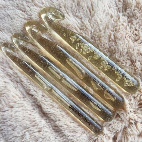 New 4pcs ABS Transparent Soft Handle Needle Knit Weave Craft Yarn Crochet Hooks