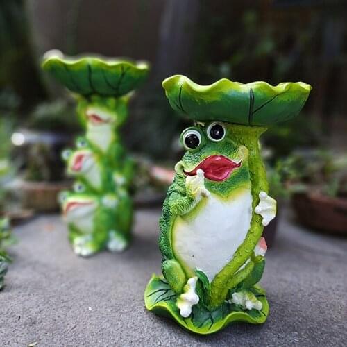 Creative Cute Resin Frogs Hold Lotus Statue Indoor Outdoor Garden Decorative Funny Frog Flowerpot For Home Garden Decor Ornament