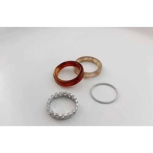 Origin Summer Temperament Resin Metallic Suit Ring for Women Girls Statement Circle Chain Hollow Out Index Finger Ring Jewelry