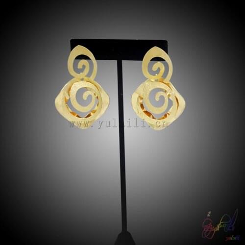 YULAILI 2017 New Arrival Fashion Copper Gold Color Pendant Drop Earrings Jewelry For Women