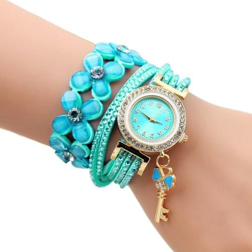 Diamond Leather Bracelet Womens Wrist Watch Four-leaf Clover Fashion Japanese And Korean Watches Pendant Ladies Watch